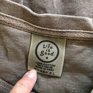 Life Is Good Tops - Life Is Good brown T with multi colors - womens L Life Is Good Tops - Life Is Good brown T with multi colors - womens L
